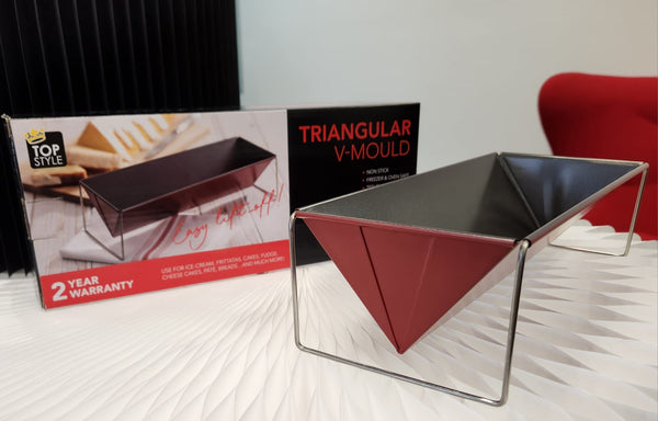 Topshelf Triangular V-Mould Baking Pan