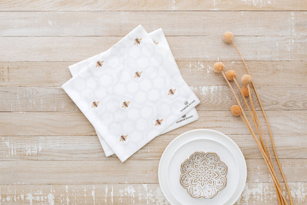 Manor Road Marbled Bee Luncheon Napkin 20pk